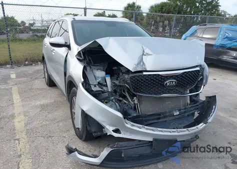 2017 Kia Sorento 2.4L Lx z USA, uszkodzony, nr VIN 5XYPG4A32HG246967
